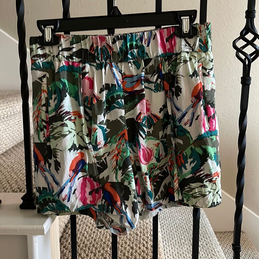 NWOT & Other Stories Sz 6 floral shorts